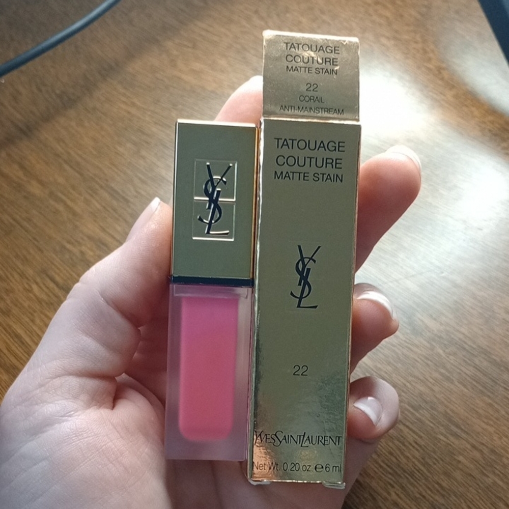 Yves Saint Laurent Tatouage Couture Matte Stain — Corail Anti-mainstream 22 NIB